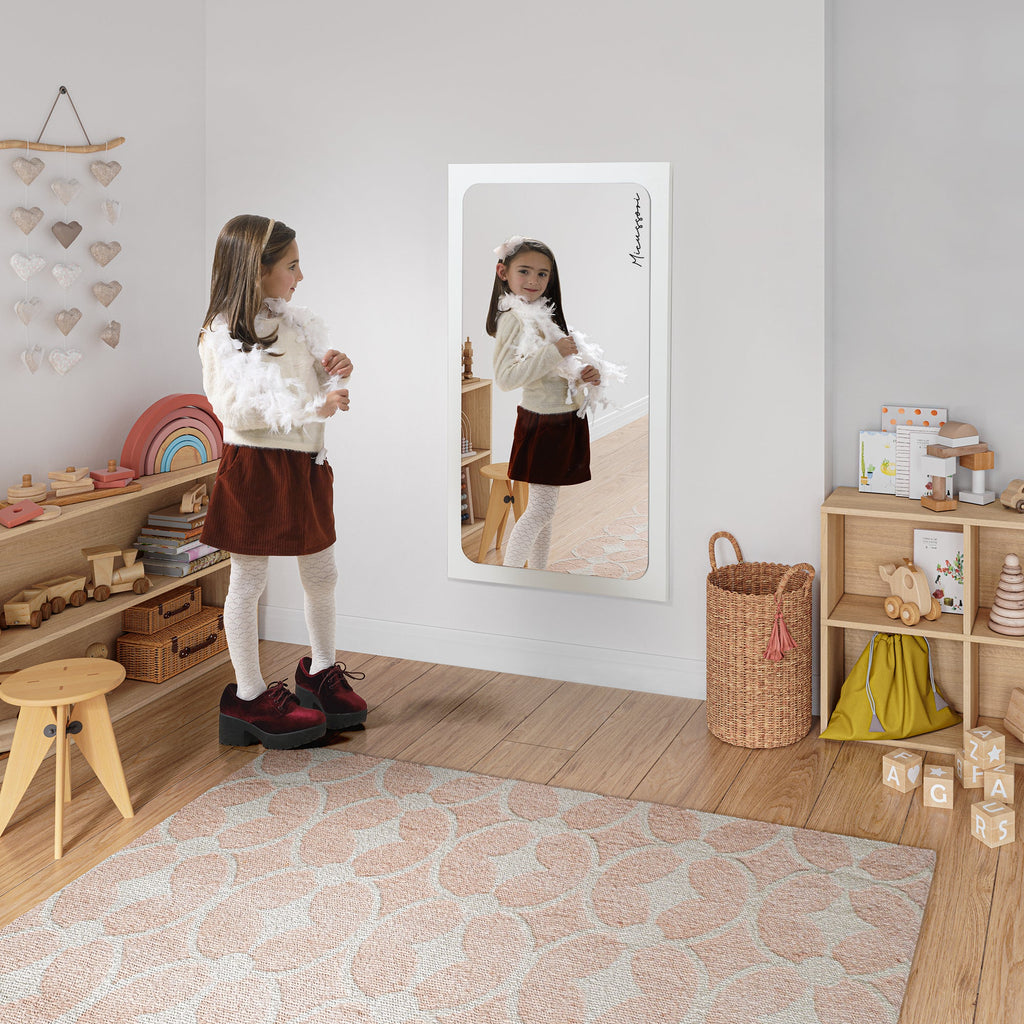 Montessori mirror Micuna